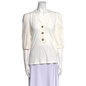 Chic Ivory Button-Front Blouse